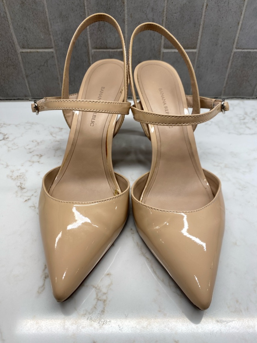 Banana Republic Blush Beige Patent Slingback Pointed-Toe Pumps Office Size 8